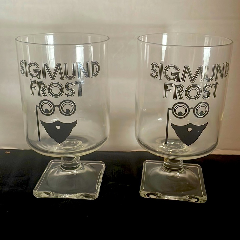 Vintage Sigmund Frost Vintage Stemmed Cocktail Glasses